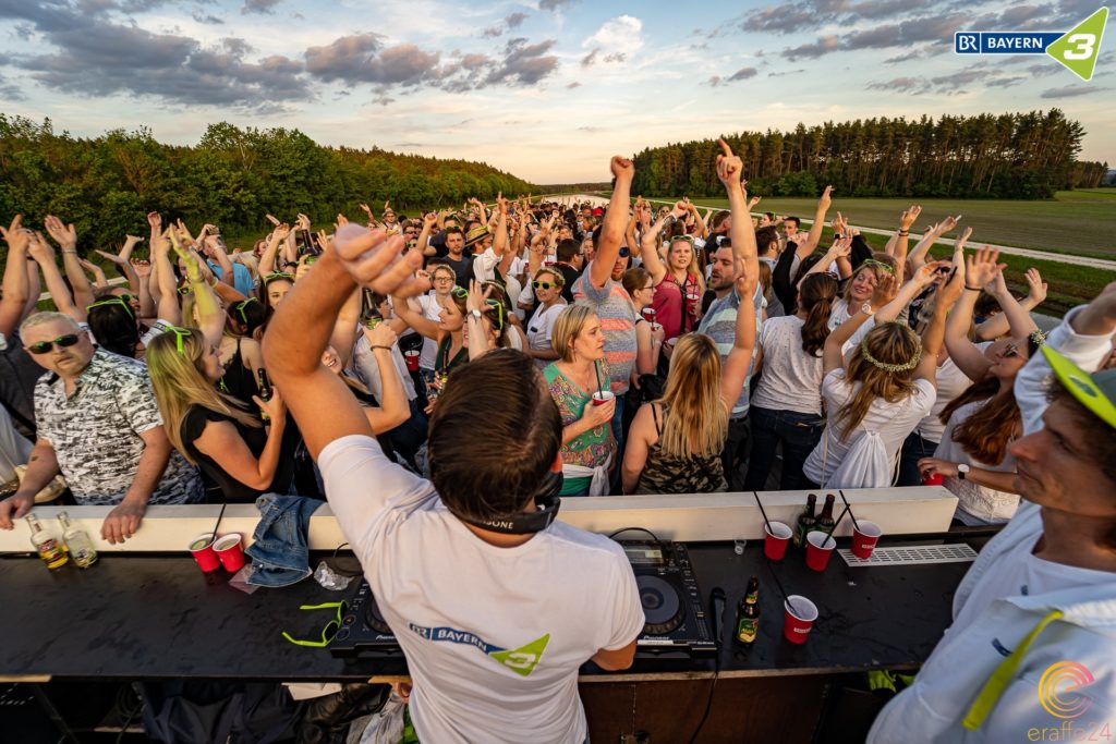 HEROTIME Charter BAYERN 3 Partyschiff